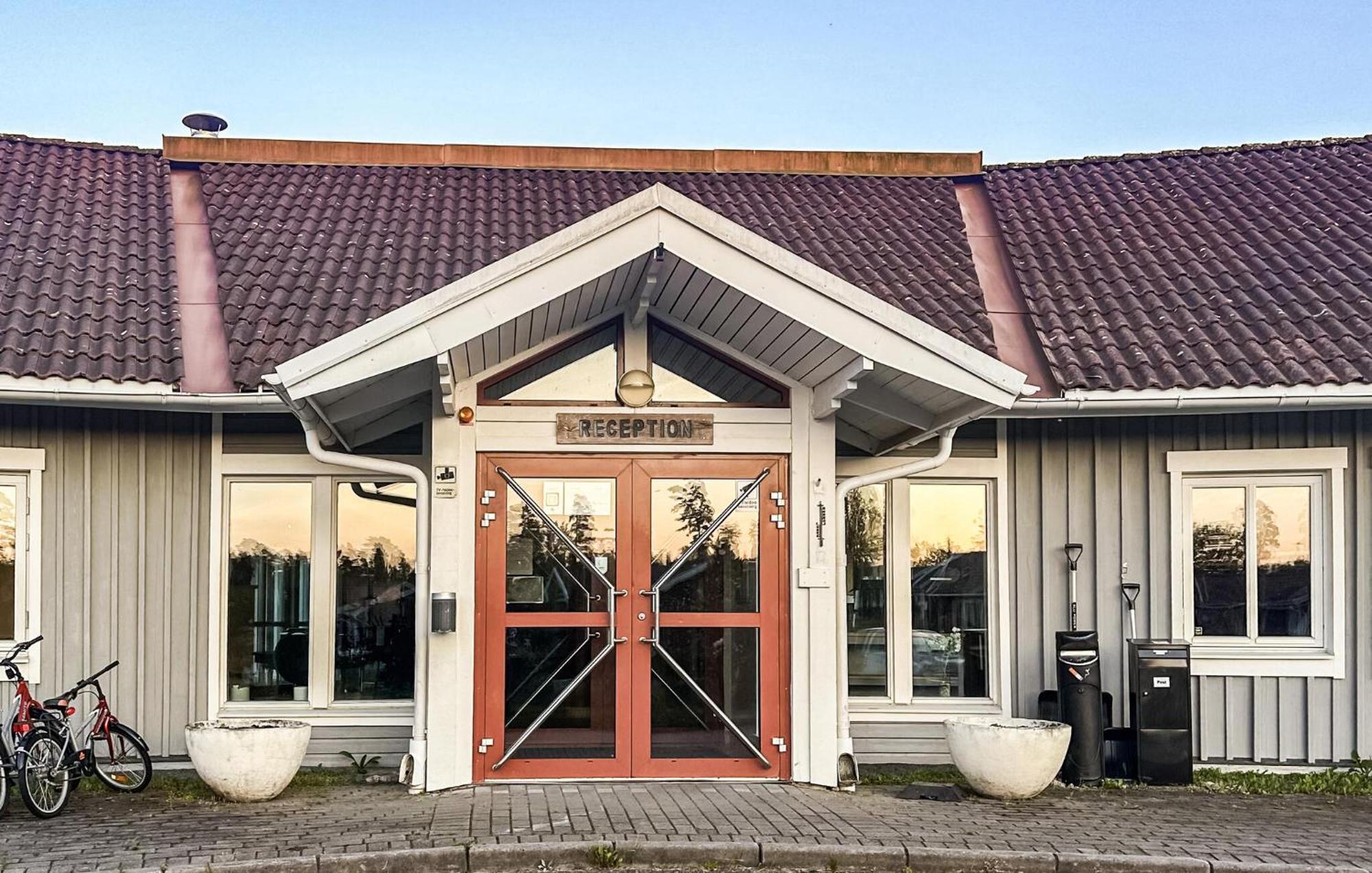 Lovely Home In Hok With Wifi Exteriör bild